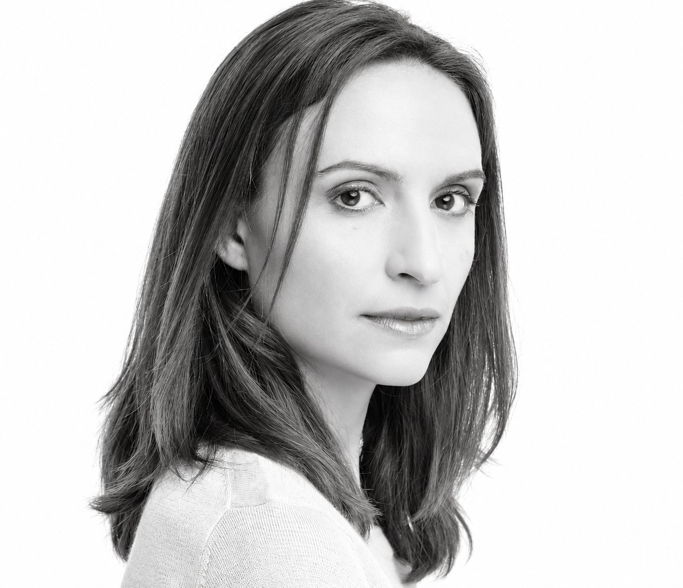 Portrait en noir et blanc de Maître Marie-Charlotte Limarola